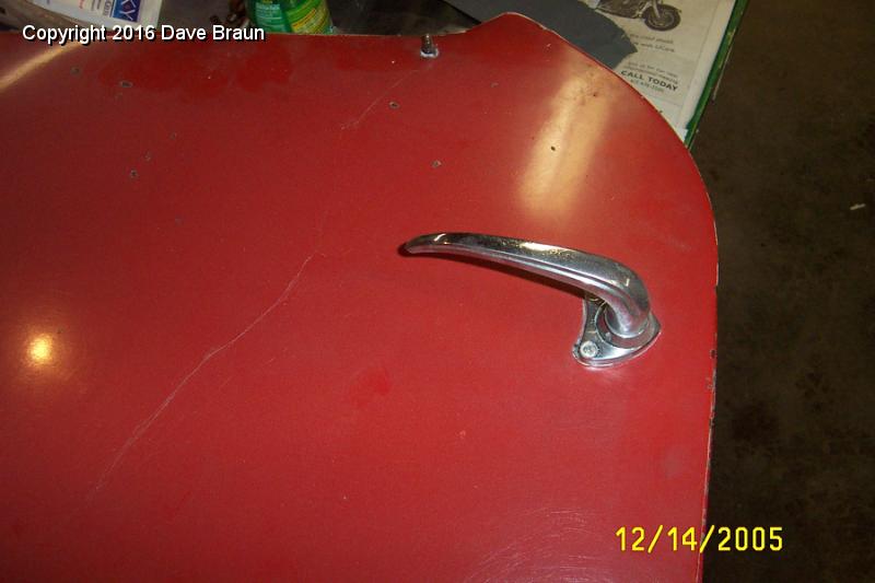 MGTD15470/Tub and Wings/Doors/door handle placement